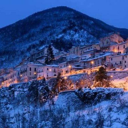 Casa Vacanze Sul Gizio Pettorano sul Gizio Bagian luar foto